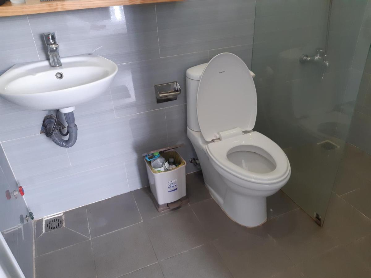 Yelo Hostel & Cafe Хошимин Екстериор снимка