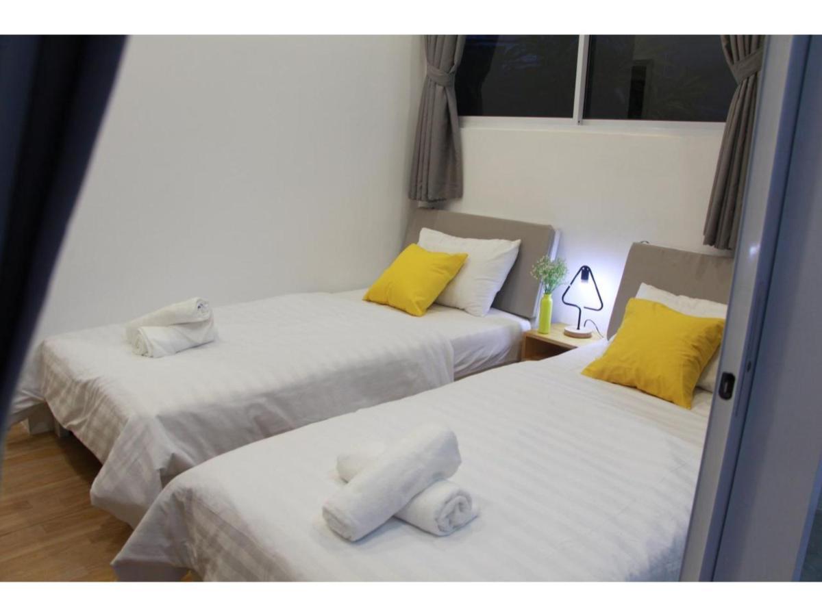 Yelo Hostel & Cafe Хошимин Екстериор снимка